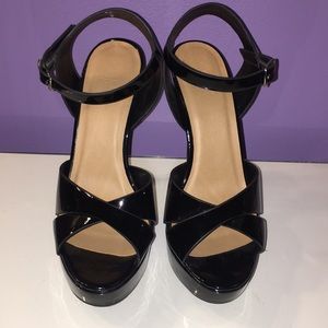 NWOT Charlotte Russe 6 inch Sandal Pumps